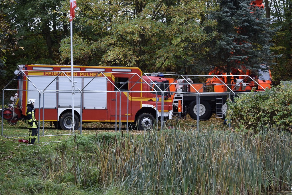 Einsatz BF Koeln PKW im See Koeln Esch P053.JPG - Miklos Laubert